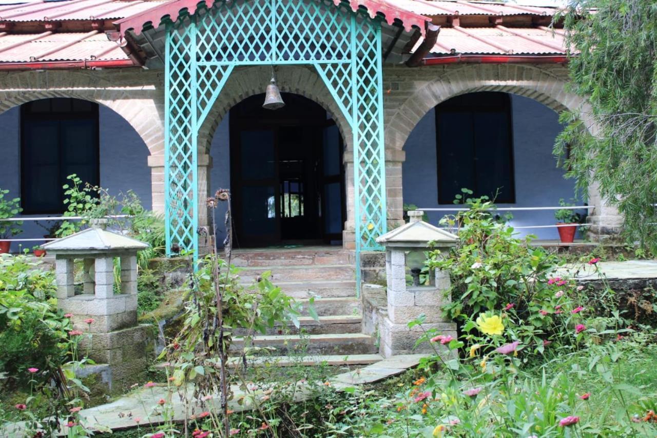 Hotel Khali Estate à Binsar Extérieur photo